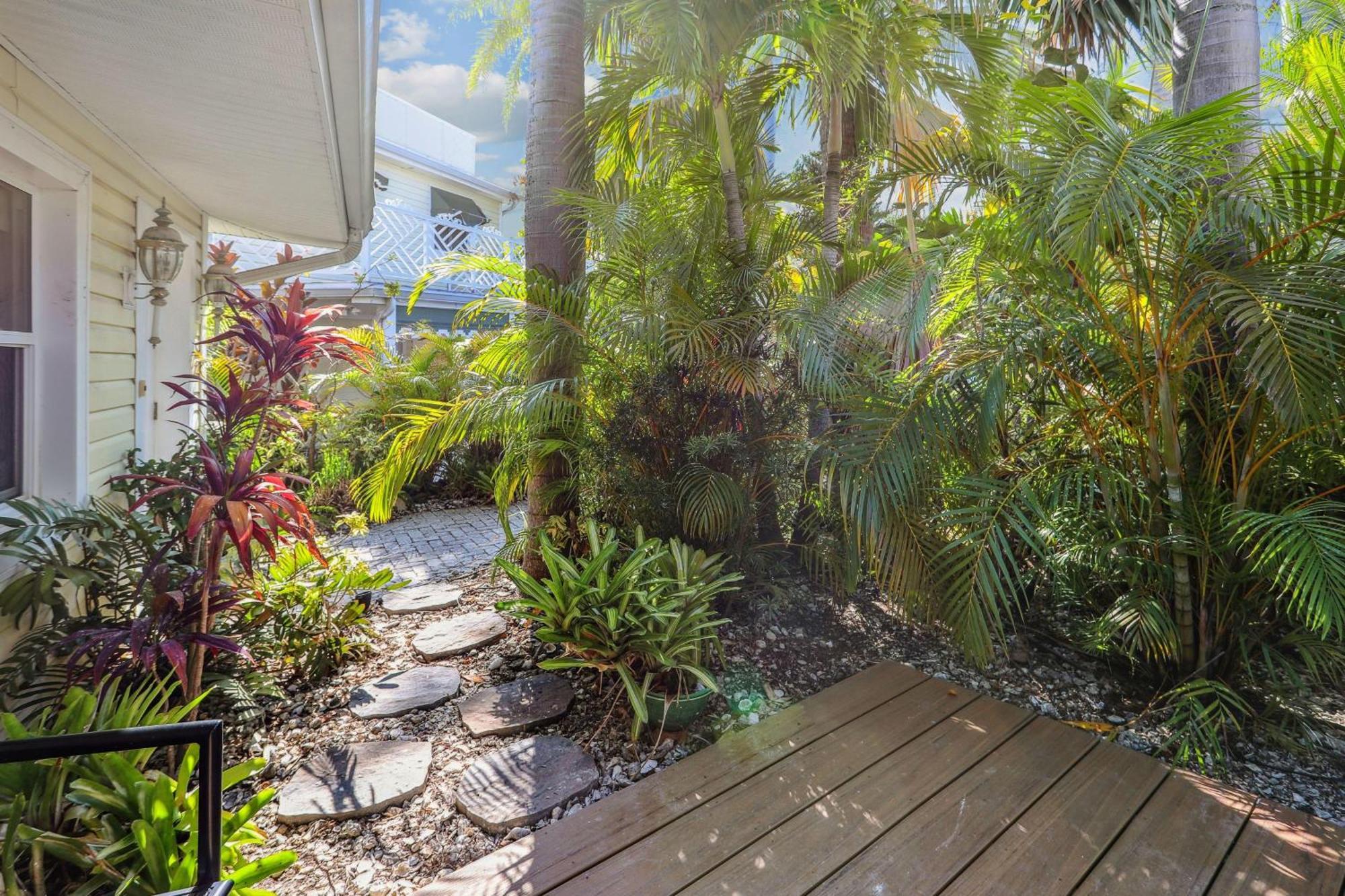 Coconut Paradise Сант Пит Бич Экстерьер фото